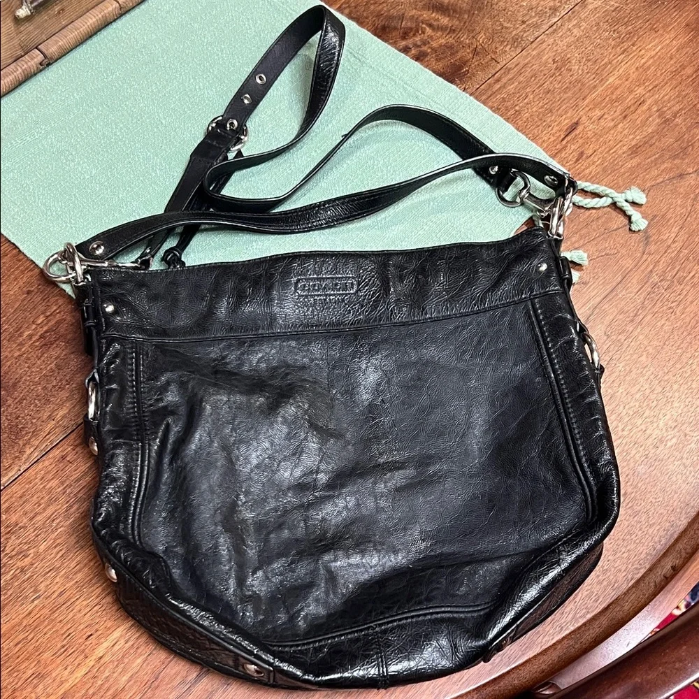 Coach F15471 Zoe Hobo Bag - Picture 1 of 8